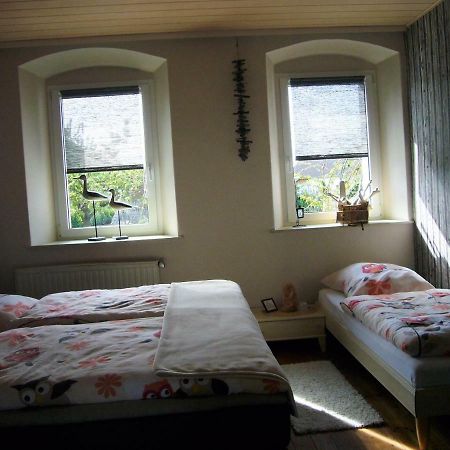 Ferienwohnung Im Alten Schulhaus - Keine Monteure Plech 外观 照片