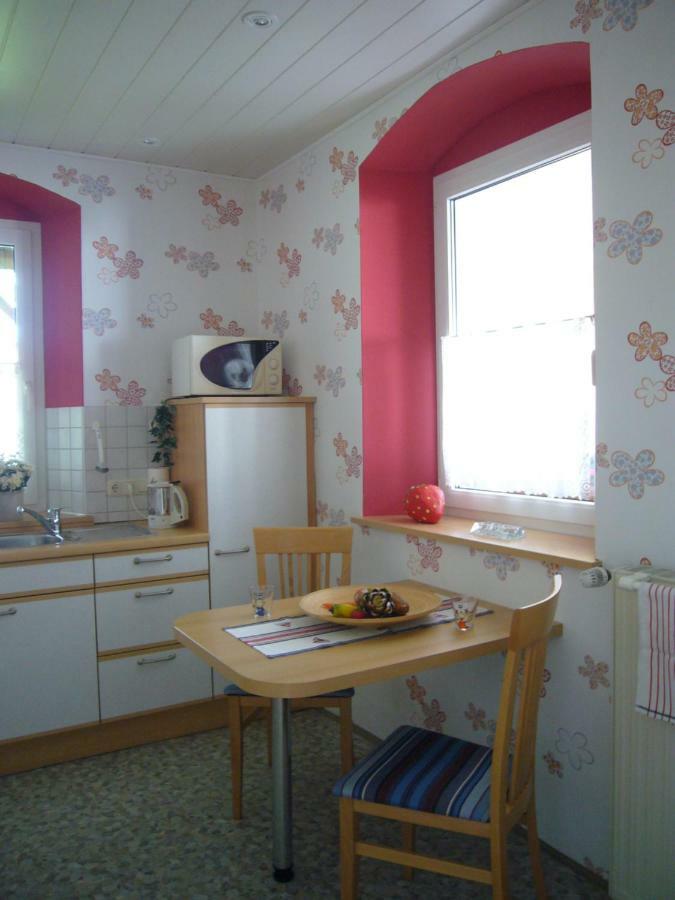 Ferienwohnung Im Alten Schulhaus - Keine Monteure Plech 外观 照片
